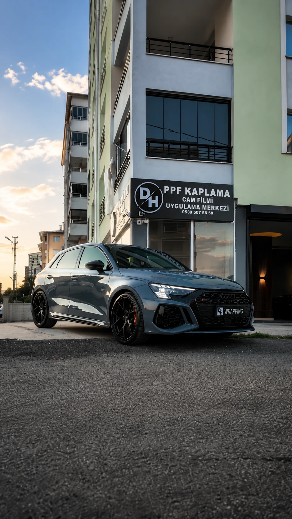 DH Wrapping Audi RS3 video kapağı